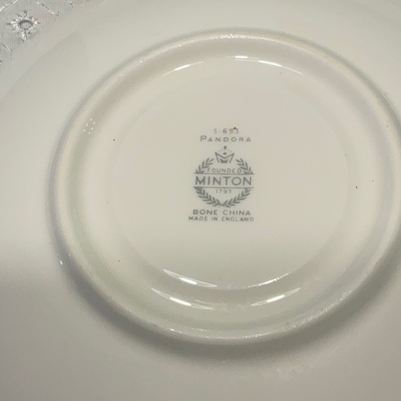Minton Pandora Bone China Tea Cup & Saucer Made in England - Picture 5 of 5